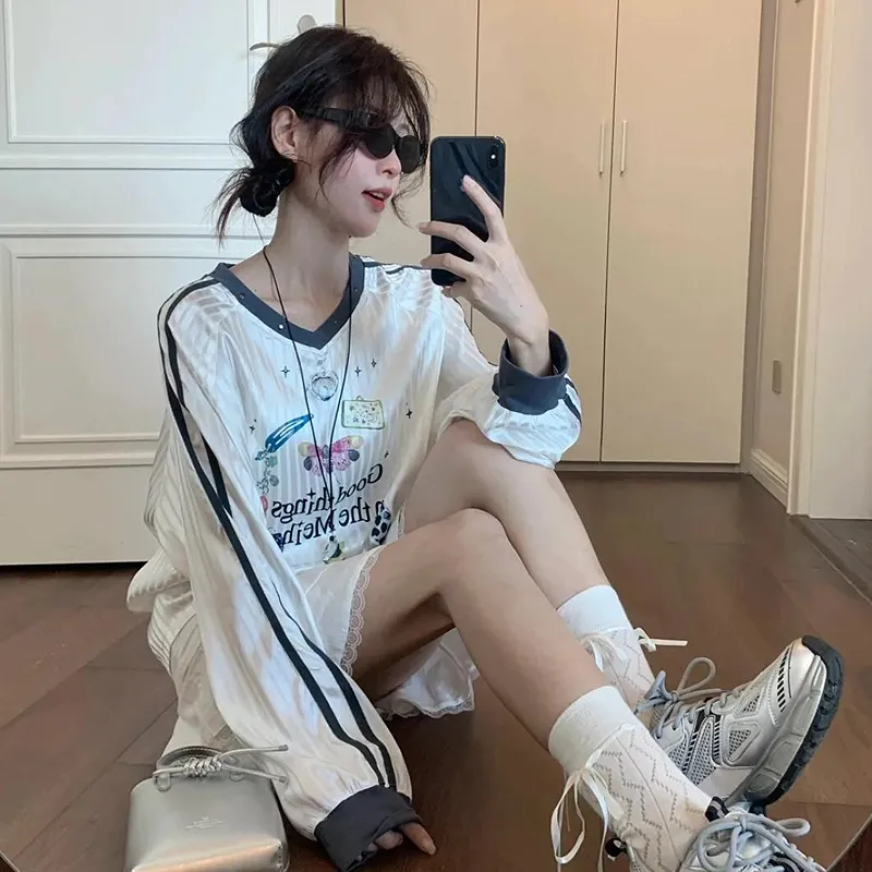 KUNZHUDAXIANG Sweatshirt Women's White-10