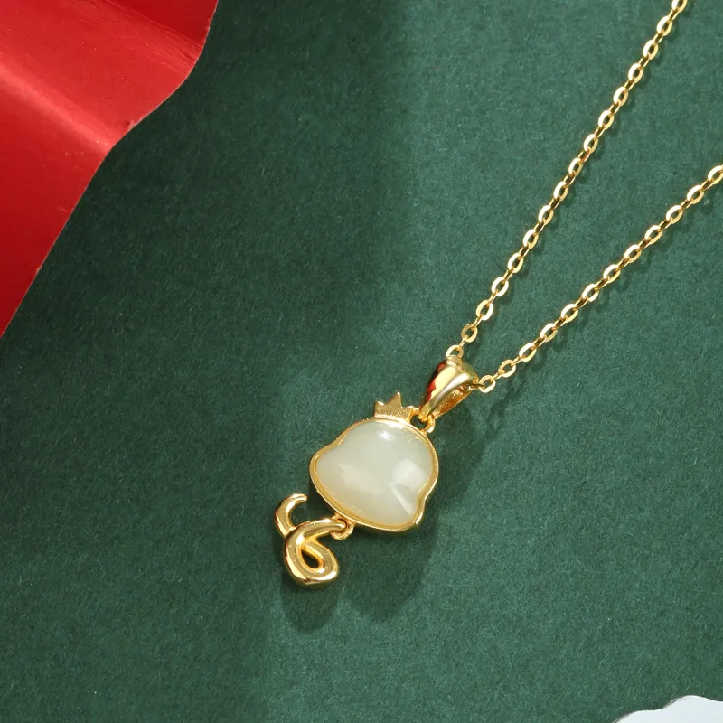 Lao Feng Xiang Necklaces White Jade/Pale Greenish White Jade Unisex-3