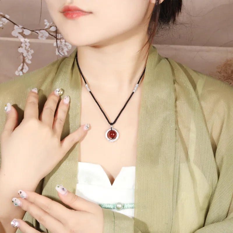 Lao Feng Xiang Agate Jade Necklaces Unisex-3
