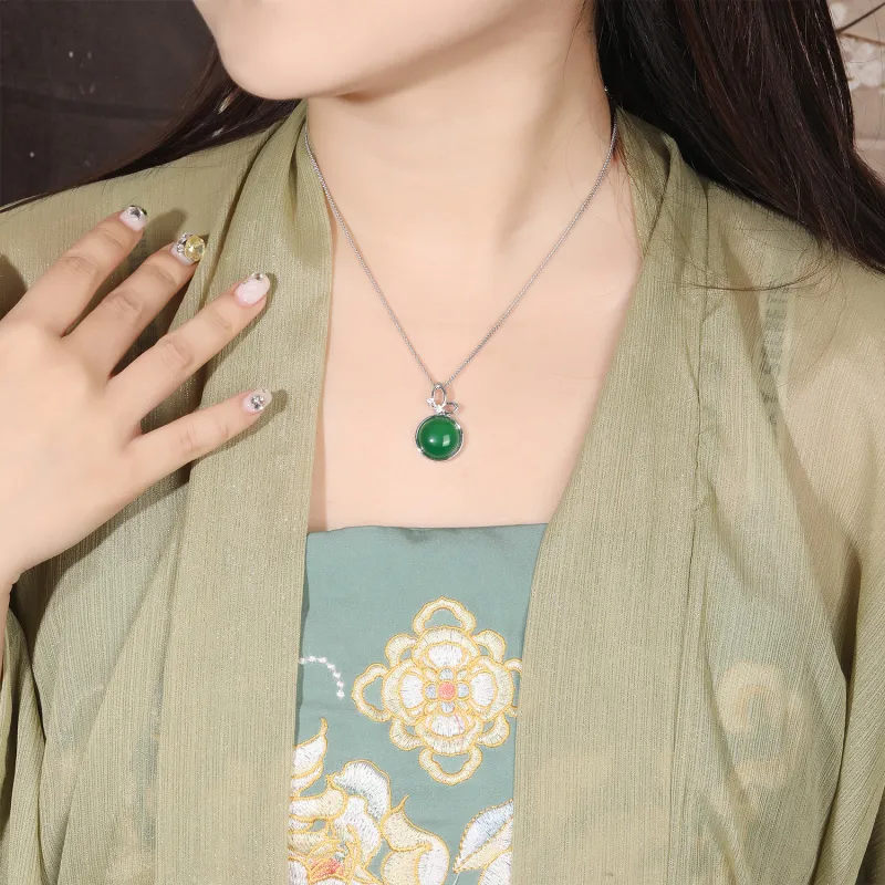 Lao Feng Xiang Chalcedony Jade Necklaces Women's-2