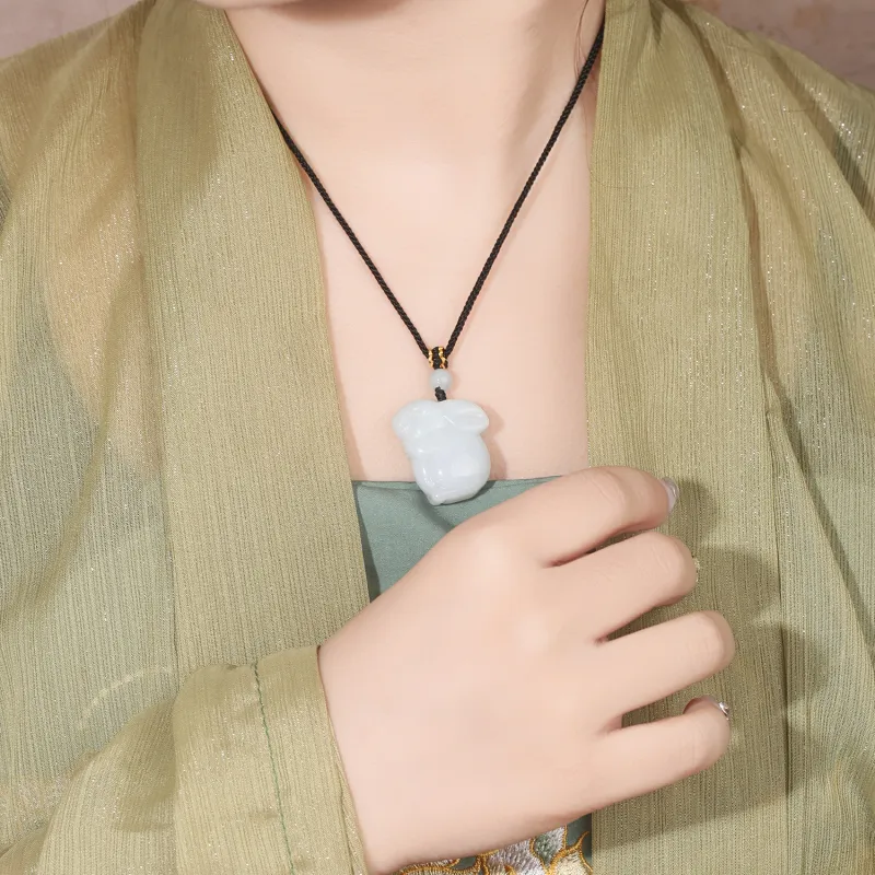 Lao Feng Xiang Bean Type Necklaces Women's-4