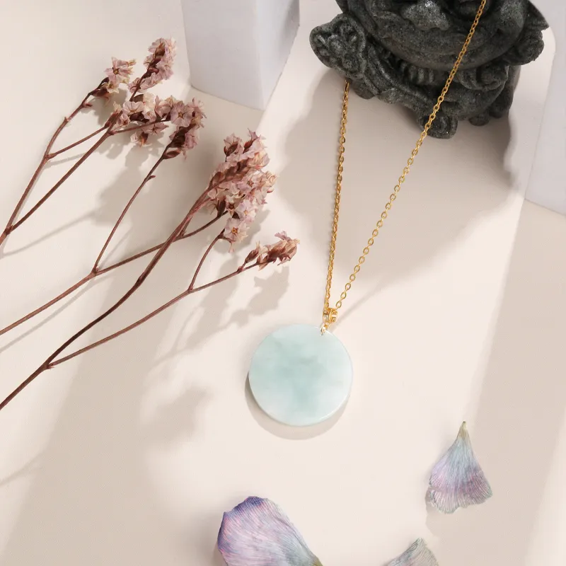 Lao Feng Xiang Glutinous Jade Jadeite Necklaces Unisex-2