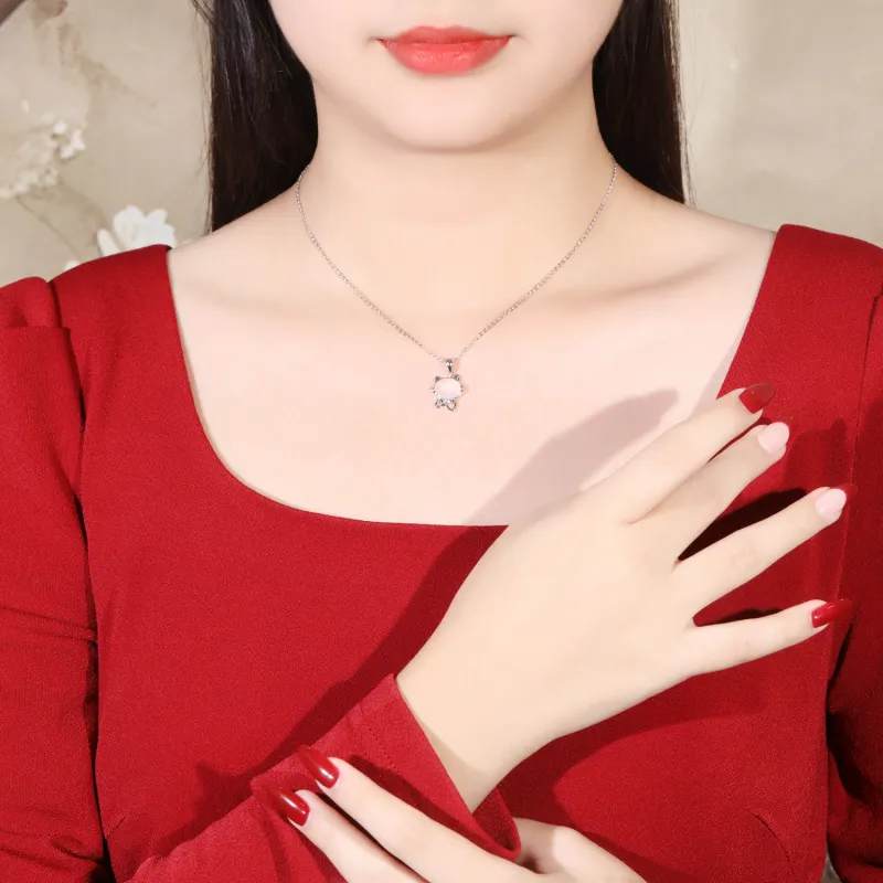 Lao Feng Xiang Chalcedony Necklaces Unisex-1
