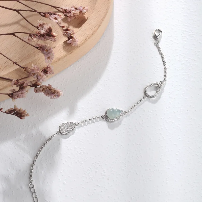 Lao Feng Xiang Ice Type Bracelets Women's-1
