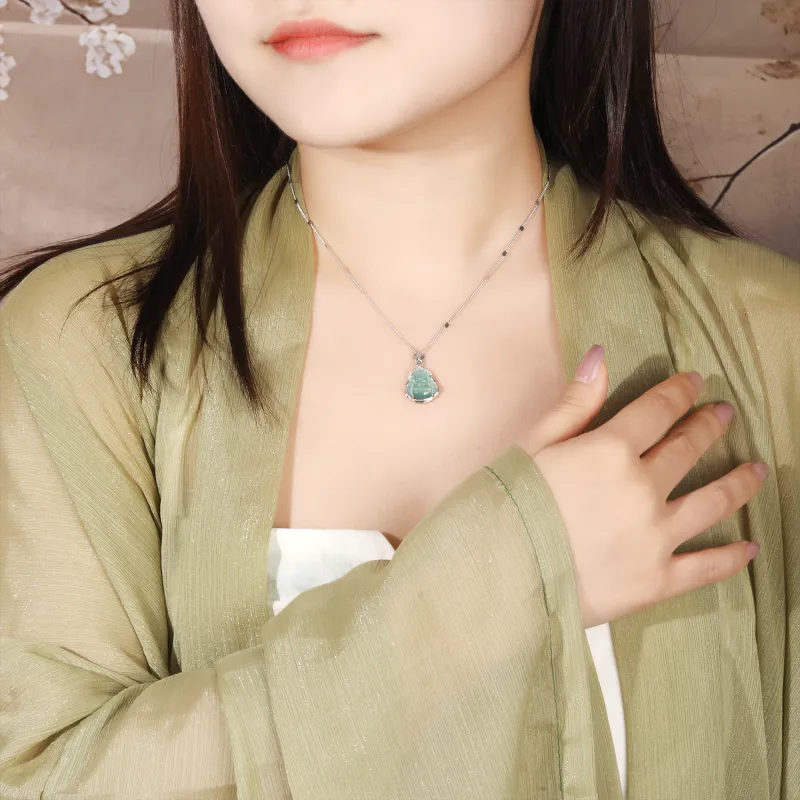 Lao Feng Xiang Ice Type Necklaces Women's-1