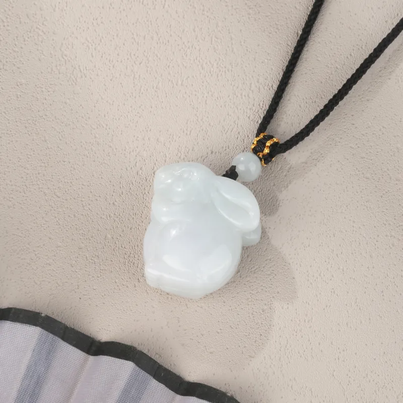Lao Feng Xiang Bean Type Necklaces Women's-2