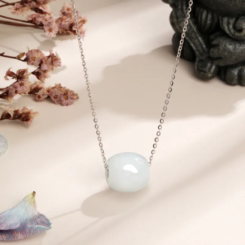 Lao Feng Xiang Bean Type Jadeite Necklaces Women's-7