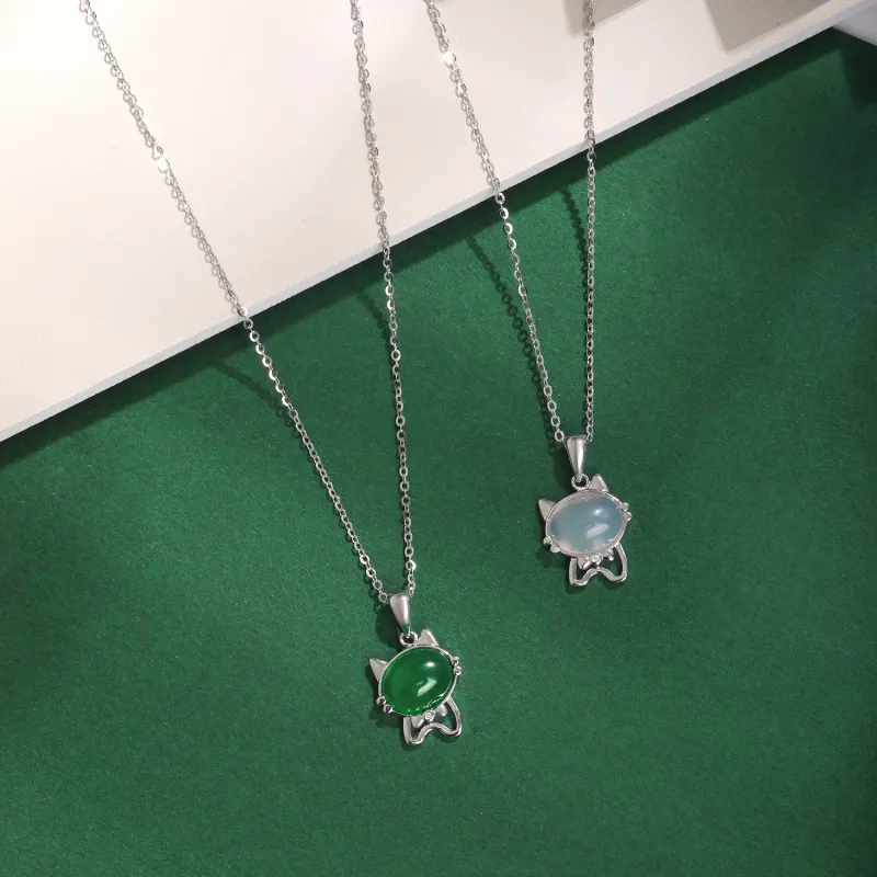 Lao Feng Xiang Chalcedony Necklaces Unisex-3