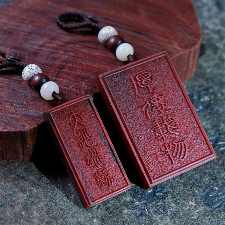 WUDE Precious Wood Pendants Unisex-3