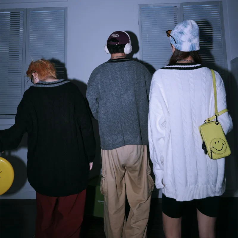 P8H9 Sweaters Unisex-3