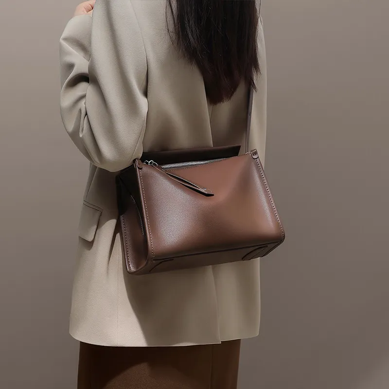 Bullrun Cow Leather Shoulder Bag Women's Coffee-1