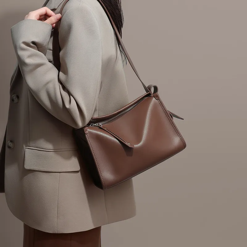 Bullrun Cow Leather Shoulder Bag Women's Coffee-2