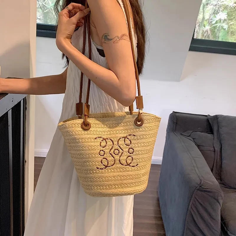 Bullrun Straw Woven Shoulder Bag Women's Khaki-2
