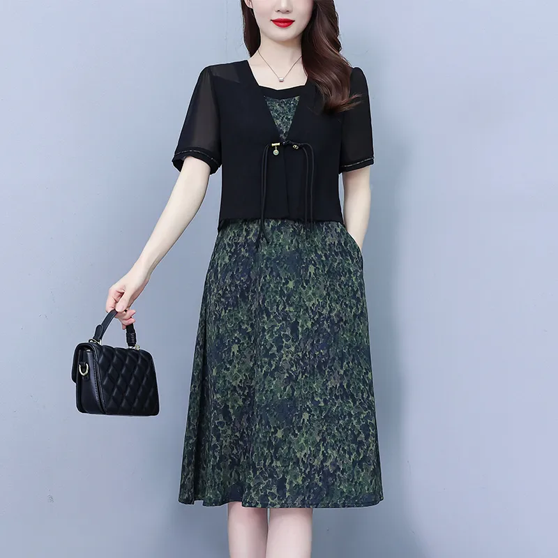 Flowers In Water Short Sleeved Dress Women's-5