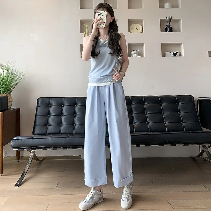 Flowers In Water Casual Pants Women's-1