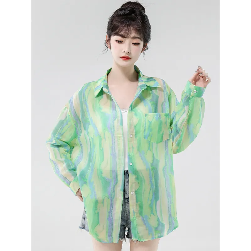 Flowers in water Shirts Women's Green-2
