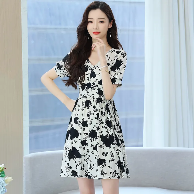 Flowers In Water Short Sleeved Dress Women's-2