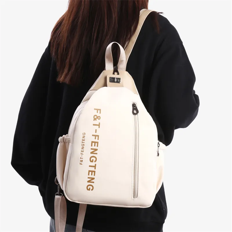 BUBM Oxford Sling Bag Backpack Regular Women's Black/Ecru-4