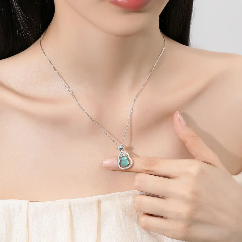 MUSHIFEN Glutinous Jade Jadeite Necklaces Unisex-4