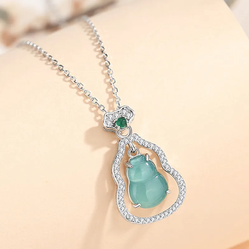 MUSHIFEN Glutinous Jade Jadeite Necklaces Unisex-2
