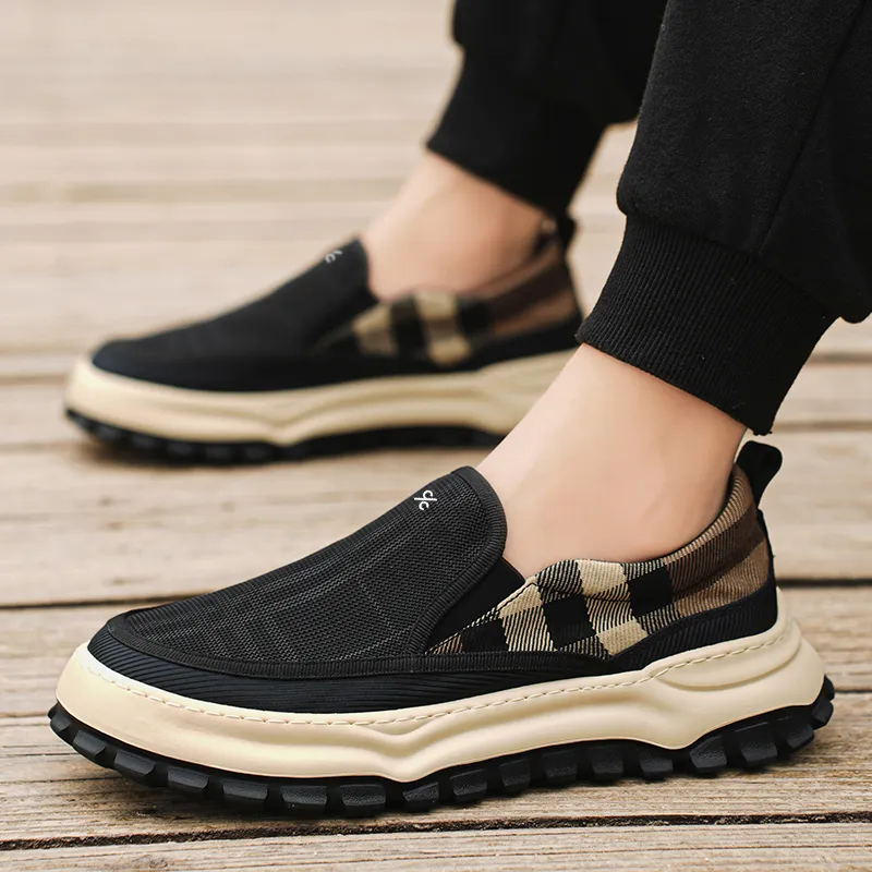 Colorful Creations Casual Shoes Men Low Top Black-2