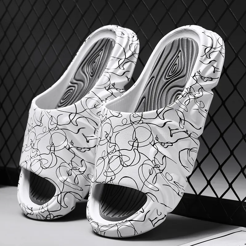 Colorful Creations Quiet Slip Resistant Abrasion Resistant Slide Slippers Men's Box-2