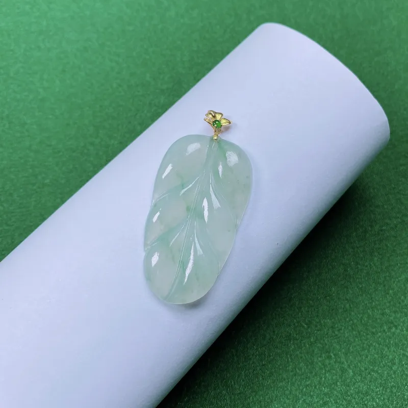 PUPAN Ice Glutinous Jadeite Pendants Women's-1