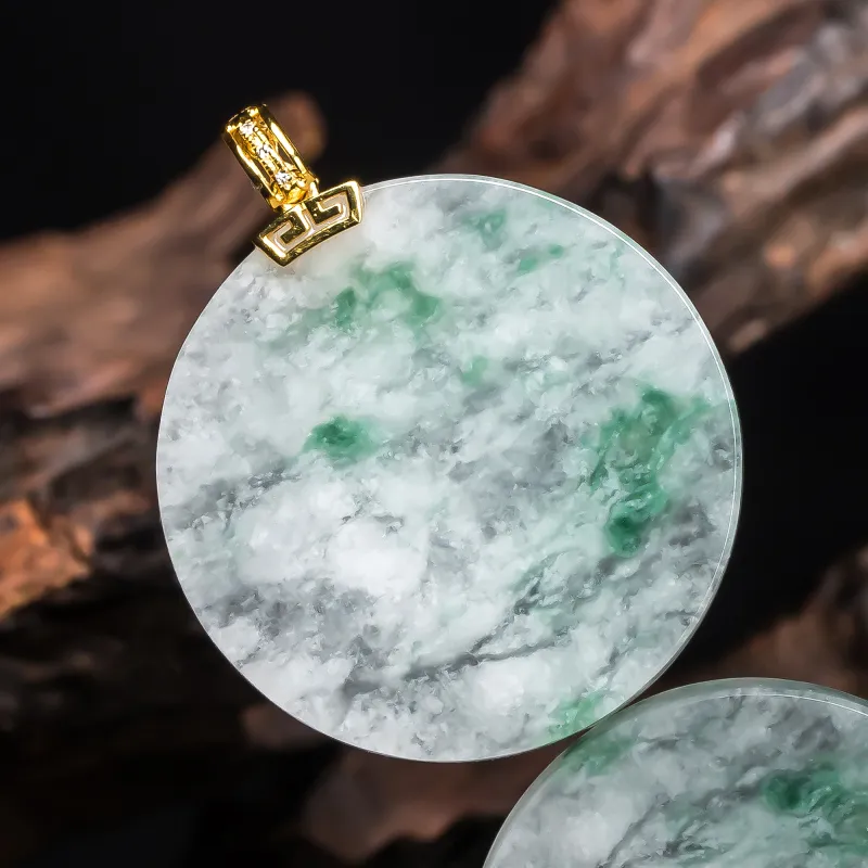 PUPAN Ice Glutinous Jadeite Pendants Unisex-1