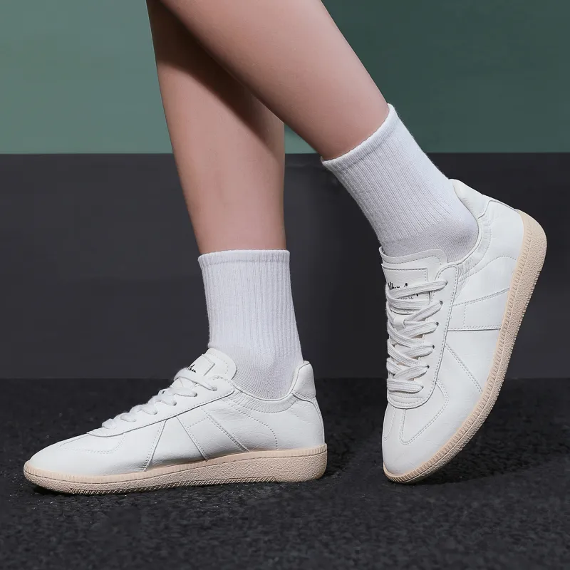 Walker Shop Lightweight Low Top Skateboard Shoes Women's-7