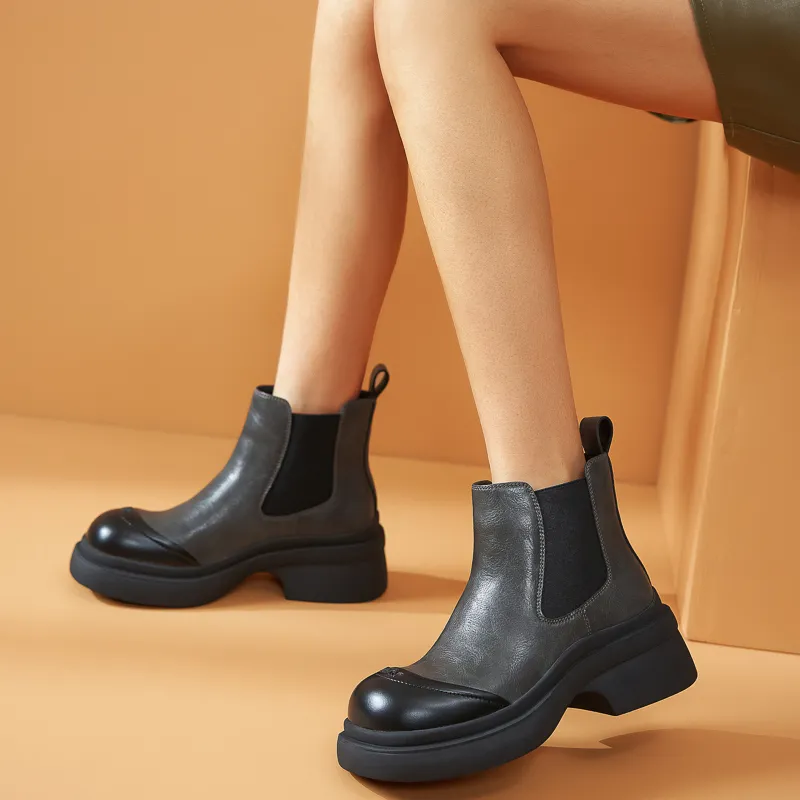 Walker Shop Chelsea Boots Women's-8