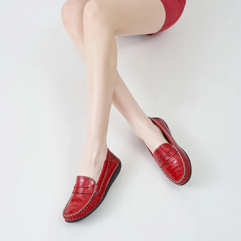 WALKER SHOP Loafers Women's Black/Ecru/Red-18