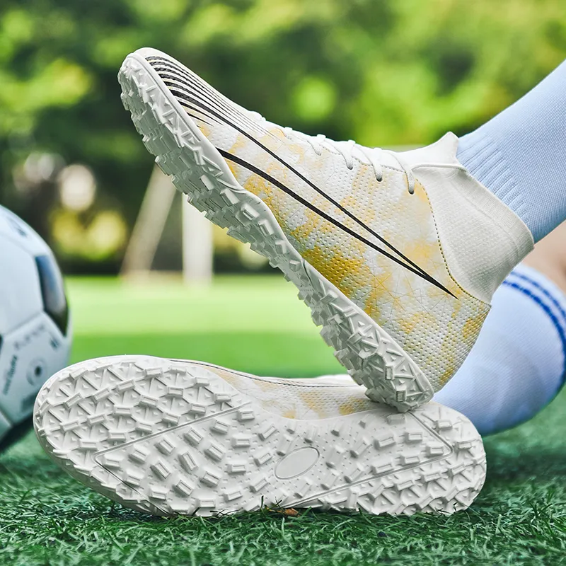 EXULL Q Durable Lightweight Cushioning High Top Kids' Soccer Shoes Kids'-16