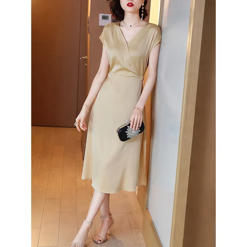 The Temptation Of The Muse Short Sleeved Dress Women's-2