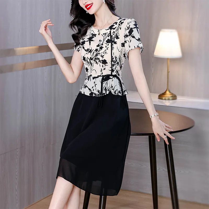 The Temptation Of The Muse Short Sleeved Dress Women's-3
