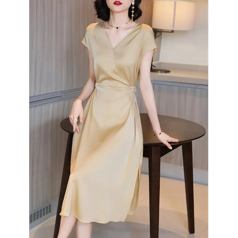 The Temptation Of The Muse Short Sleeved Dress Women's-1