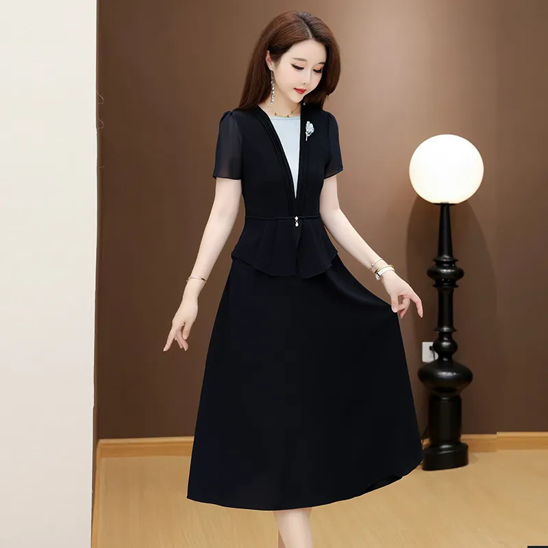 The Temptation Of The Muse Short Sleeved Dress Women's-2