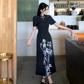 The Temptation Of The Muse Short Sleeved Dress Women's