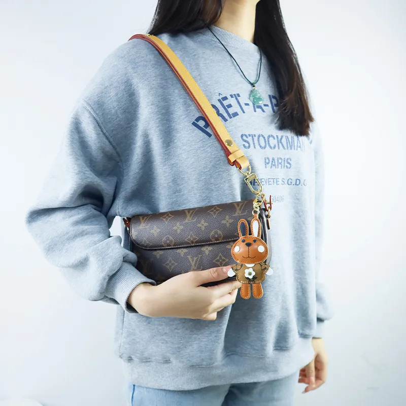 Cow Leather Bag Accessory Women's Brown-2