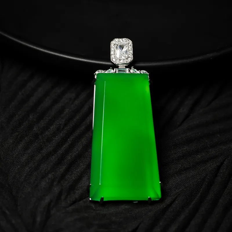 YUANYUXIANG Chalcedony Necklaces Unisex-2
