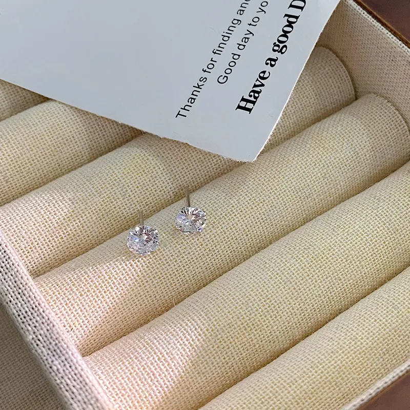 KwOnline S925 Silver Stud Earrings Unisex-1