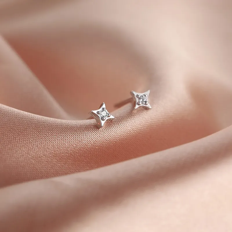 KwOnline S925 Silver Stud Earrings Women's-1