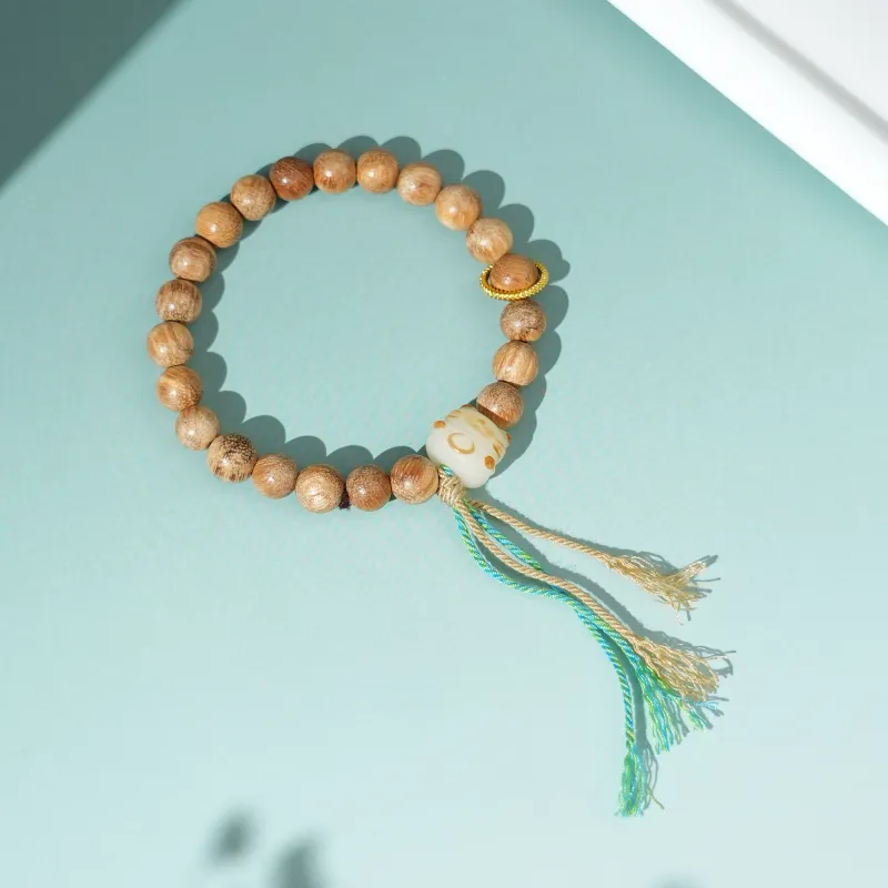 TIANTAISHAN Milky Agarwood Wooden Bracelets Unisex-1