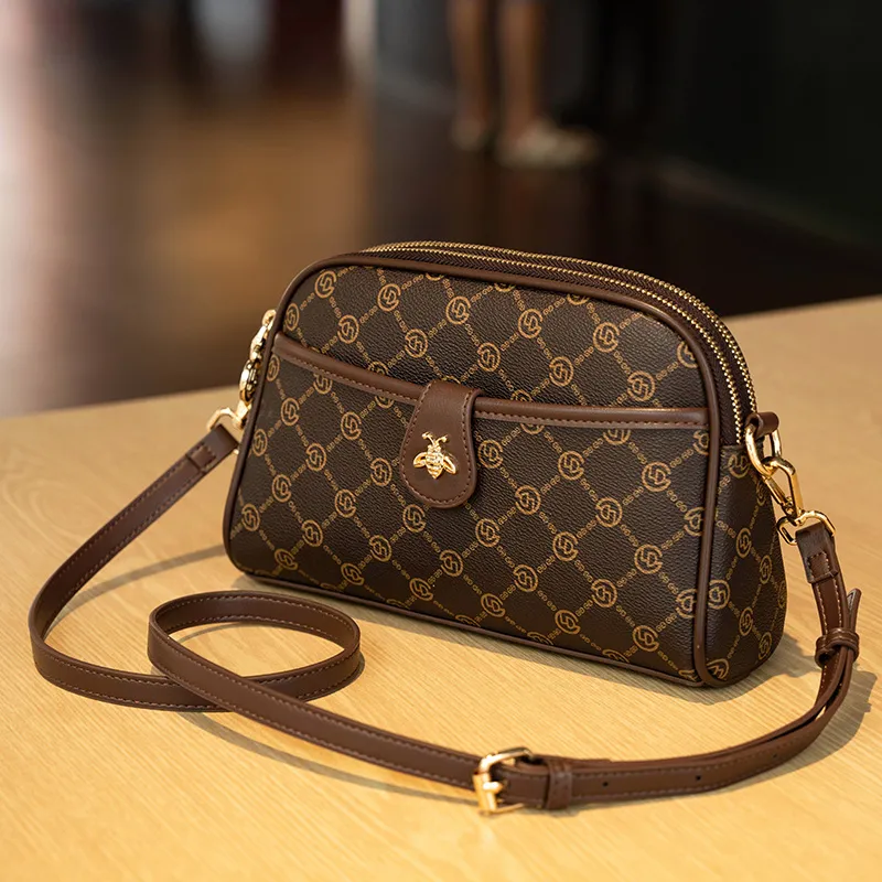 GELANDAI PVC Shoulder Bag Crossbody Bag Women's Ecru/Gray/Coffee-19