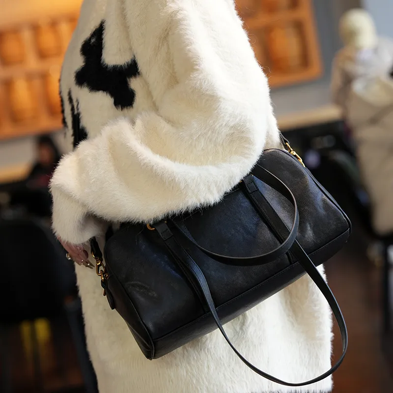 GELANDAI Cow Leather Shoulder Bag Women's Black/Brown-7