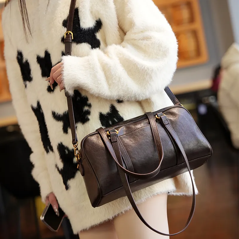 GELANDAI Cow Leather Shoulder Bag Women's Black/Brown-3