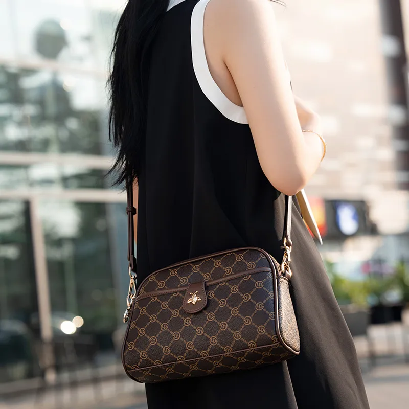 GELANDAI PVC Shoulder Bag Crossbody Bag Women's Ecru/Gray/Coffee-18