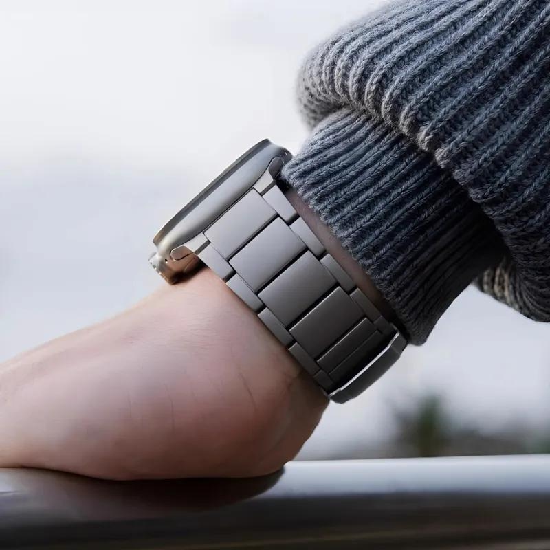 IWabcertoo Apple Compatibility Watch Band Titanium Material-22