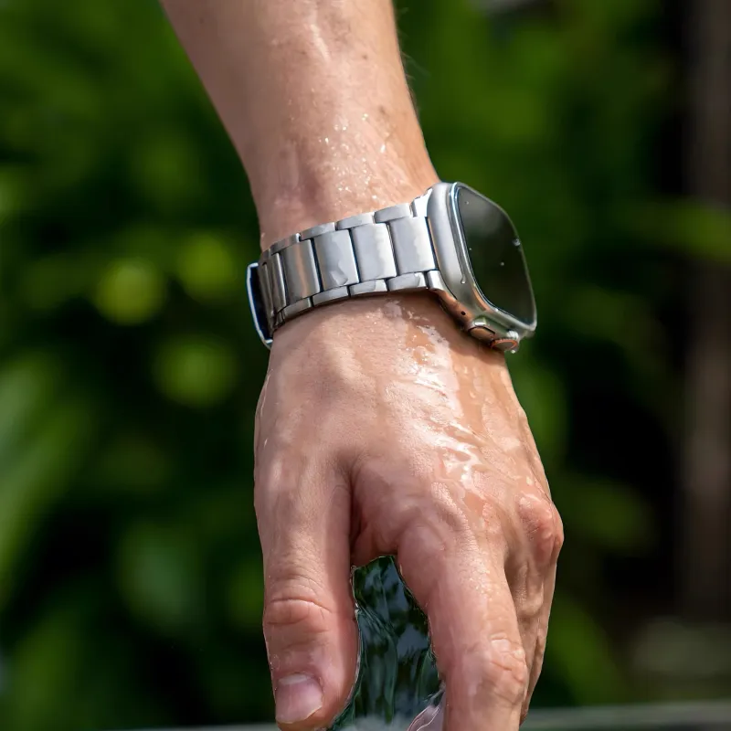 IWabcertoo Apple Compatibility Watch Band Titanium Material-17