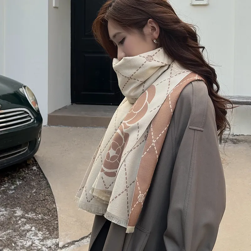 DULOREN Polyester Viscose Scarves Women's Black With White/Khaki-3