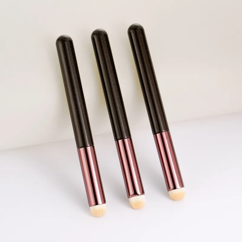 JOYTOUR Minimalist Style Round Tip Portable Model Lip Makeup Brush-3